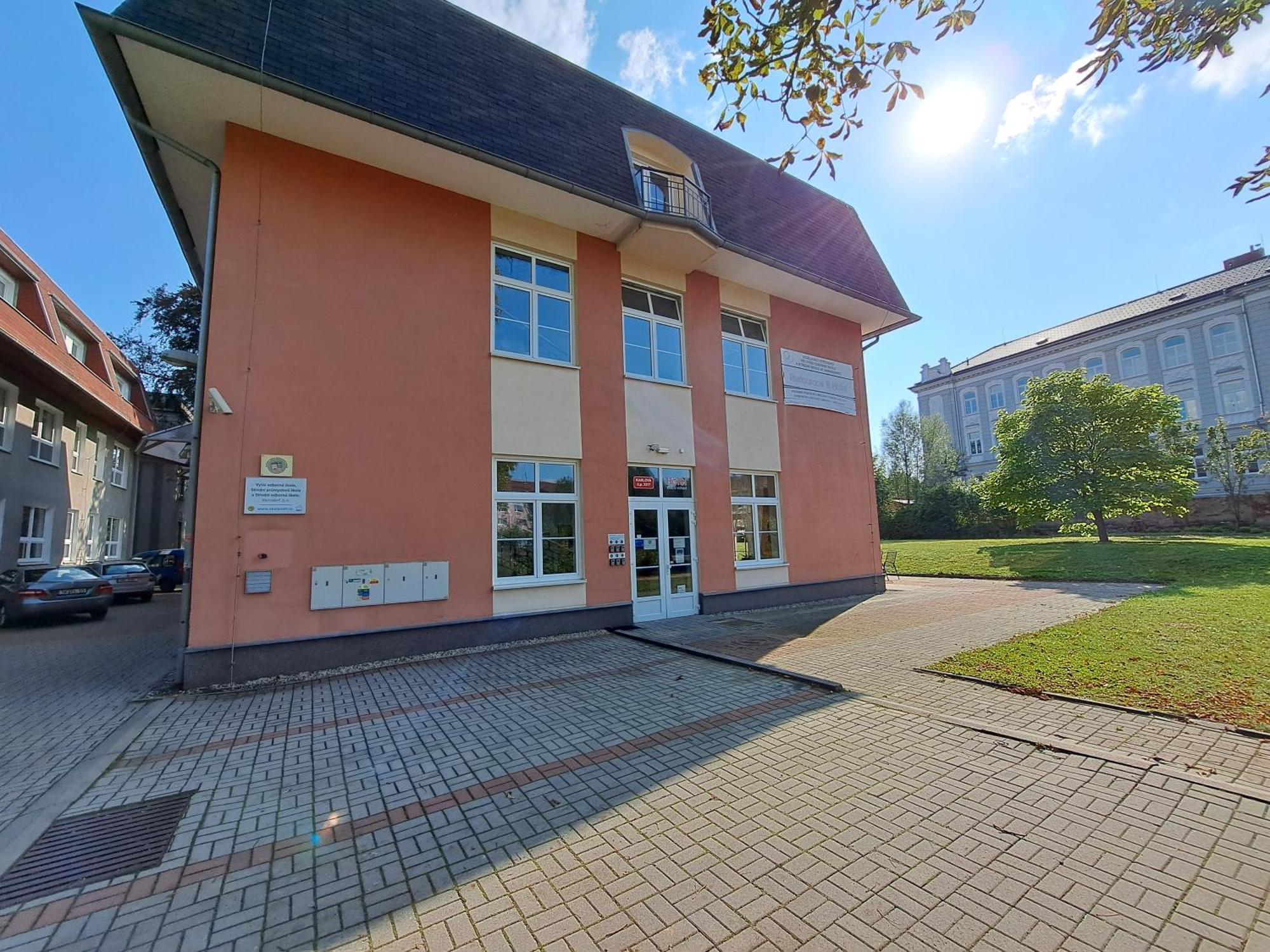 Vzdelavaci Stredisko A Hotel Varnsdorf Dış mekan fotoğraf